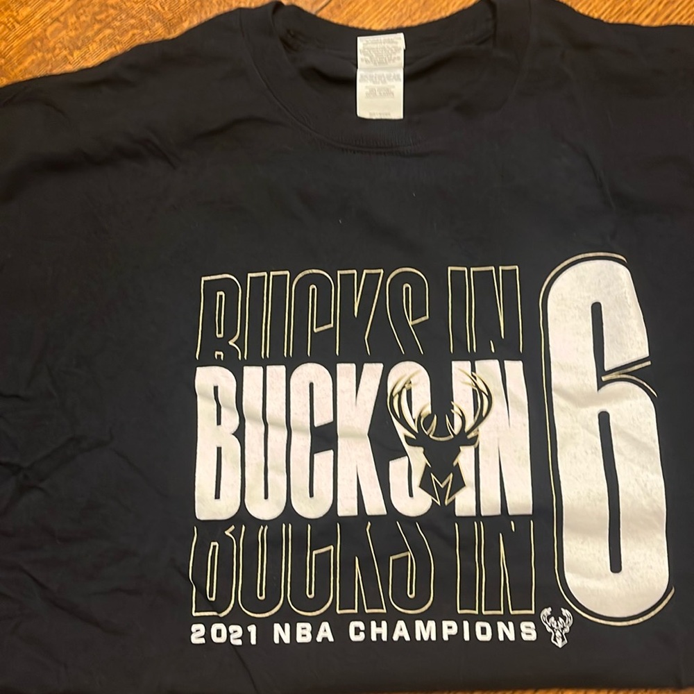 Milwaukee Bucks 2021 NBA champions t shirt